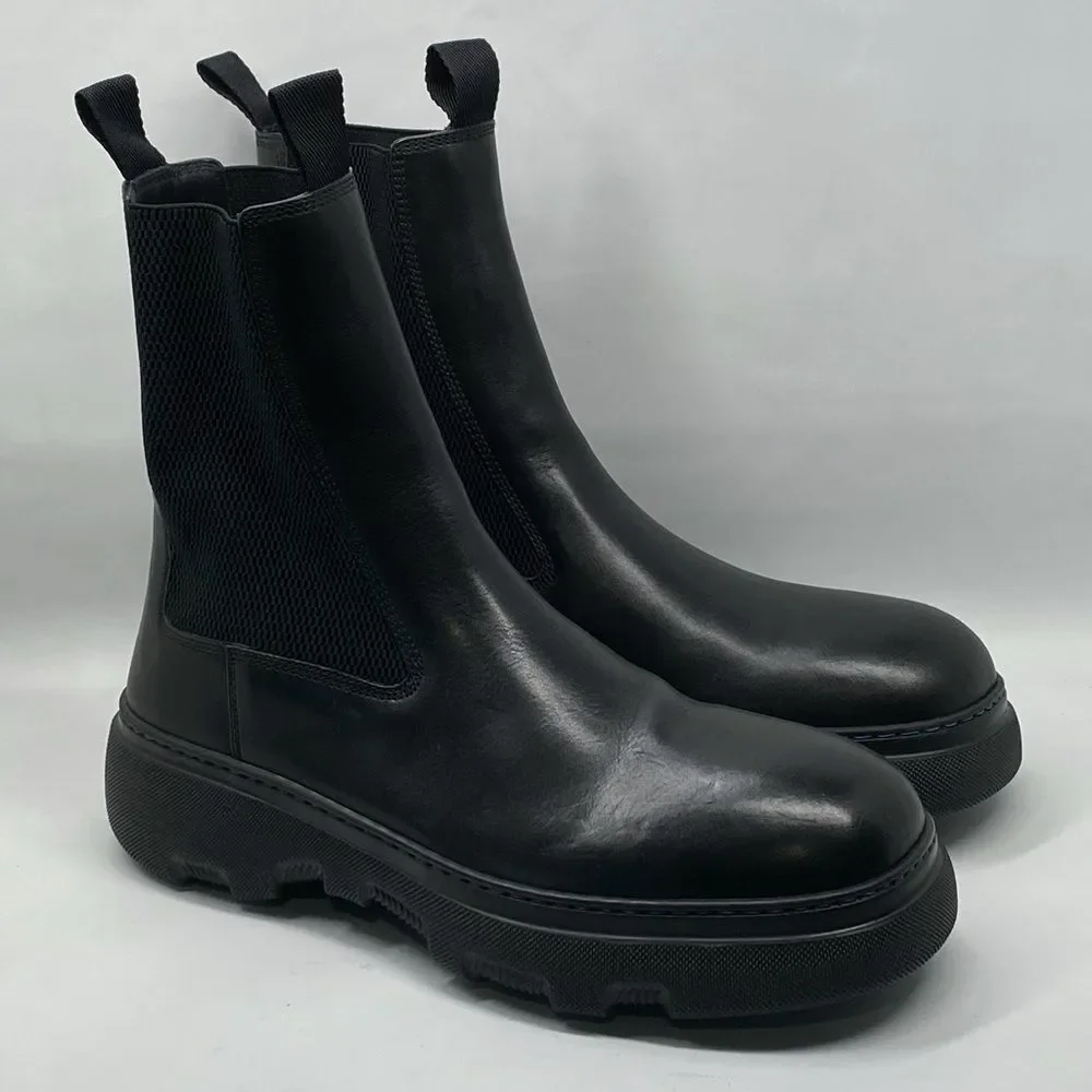 Burberry leather Chelsea boots size 43/us size 10